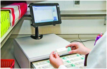 智能藥柜機方案—嵌入式工業(yè)觸摸平板電腦(圖3) 智能藥柜機方案—嵌入式工業(yè)觸摸平板電腦(圖3)